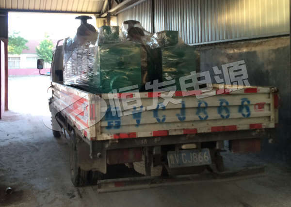 2台200kw全自动柴油发电机组发往德州加油站