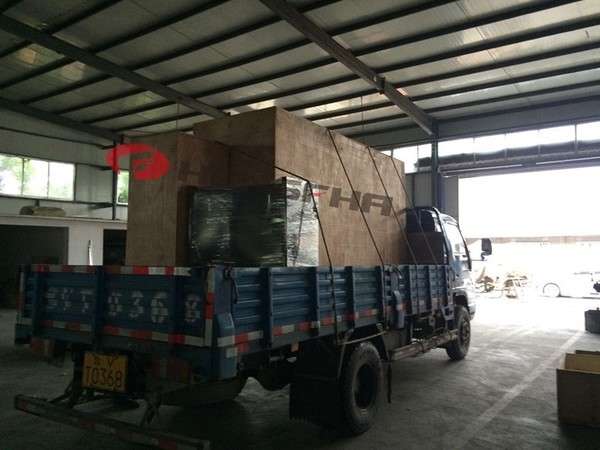 海南客户李总采购300kw全自动柴油发电机组