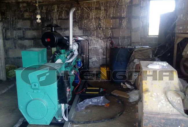 一台200kw的自启动柴油发电机组安装调试就位